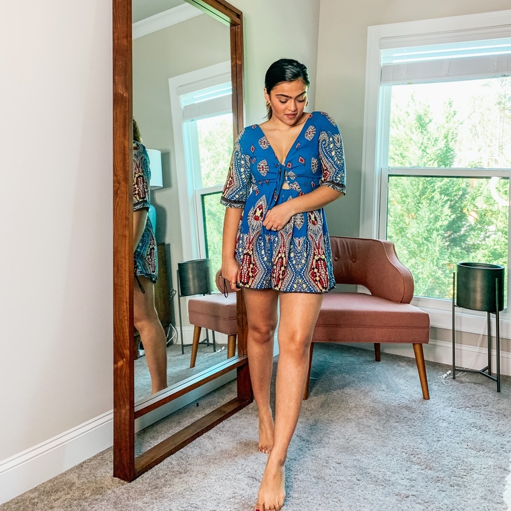 Romper with pattern and front tie